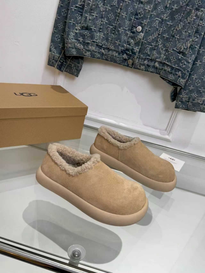 Ugg Flat Shoes